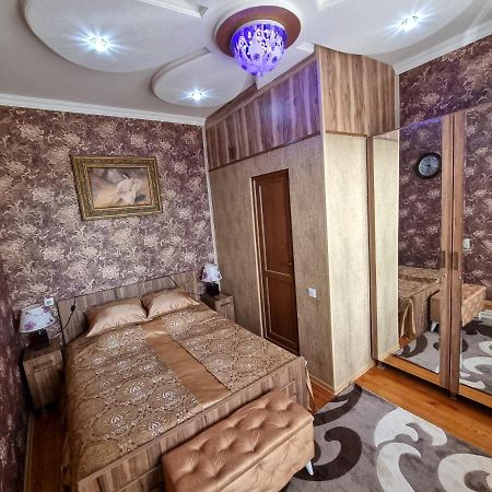 Hostel Sadu Koutaïssi Extérieur photo