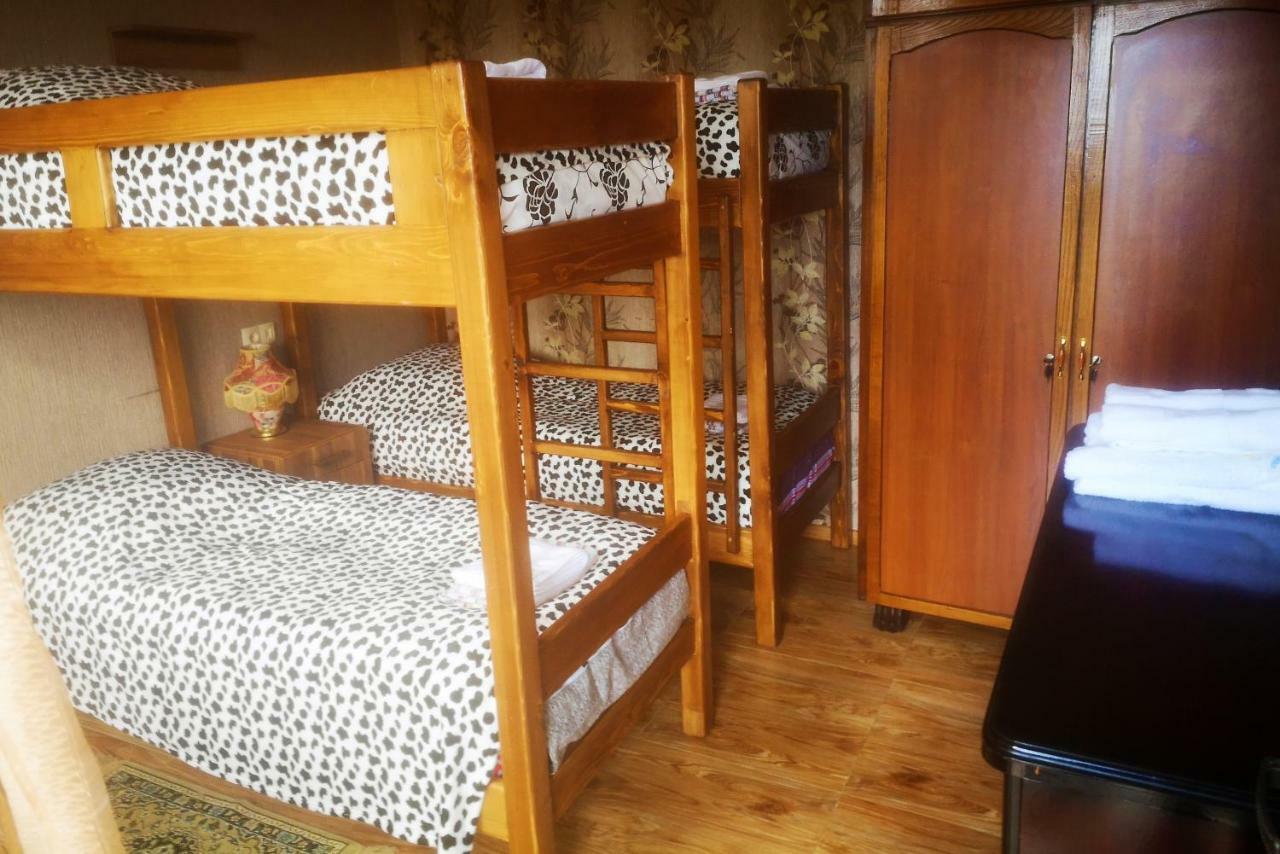Hostel Sadu Koutaïssi Extérieur photo